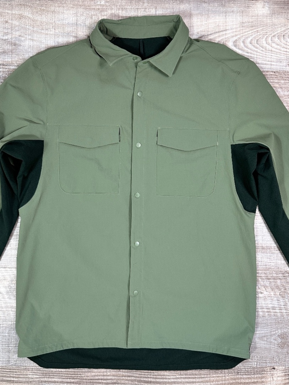 Lululemon Shirt Mens Sz Large? Green Snap Front Long Sleeve Stretch Performance
